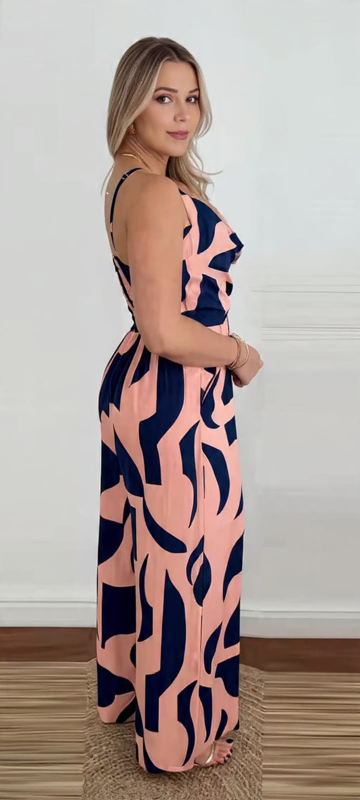 Macacão Feminino Longo Estampado Decote Drapeado Alça Fina Estilo Casual Vintage